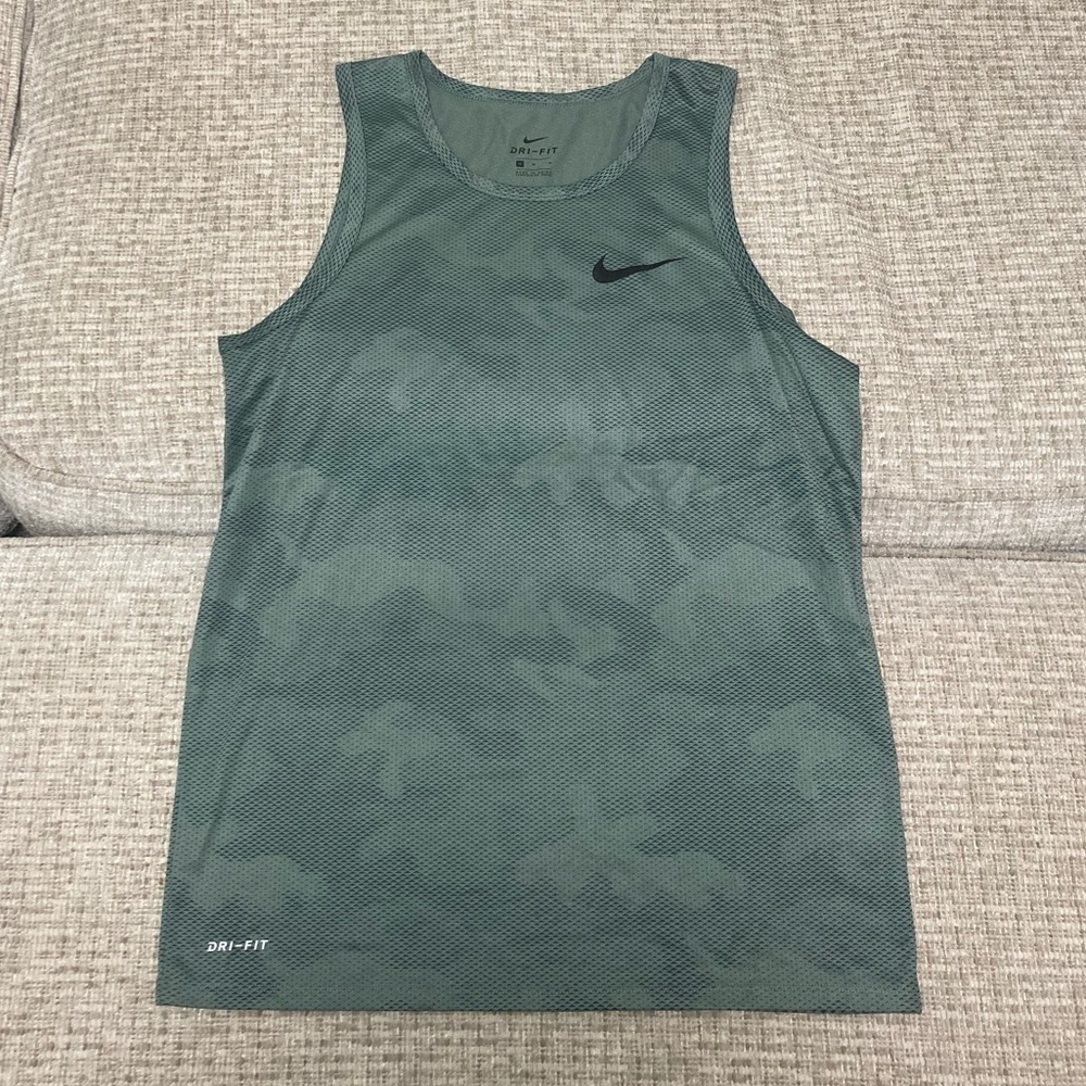 Men’s Nike Green Army Tank Top (M)